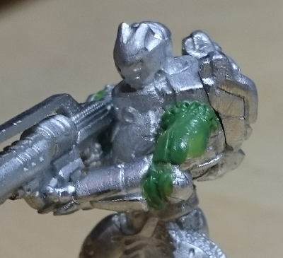 orc_hmg_left_arm_green_01