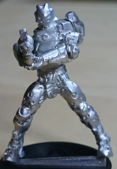 orc_hmg_left_arm_pinned_02