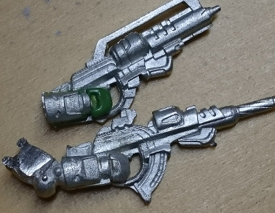 orc_hmg_right_vambrace_greenstuff_front